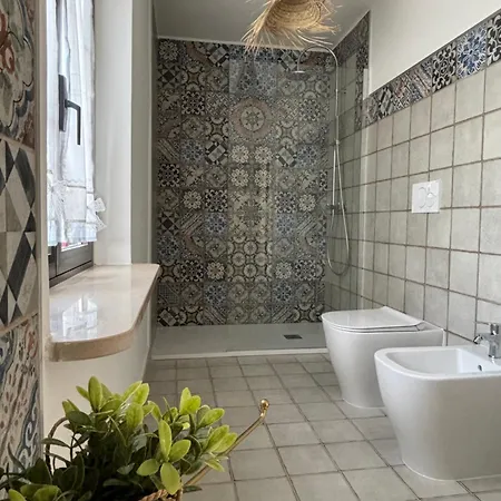 ゲストハウス Donna Francesca - Costa Dei Trabocchi トリーノ・ディ・サングロ